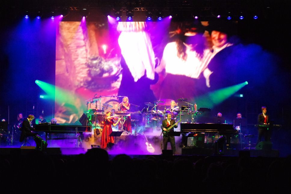 mannheim steamroller green tour